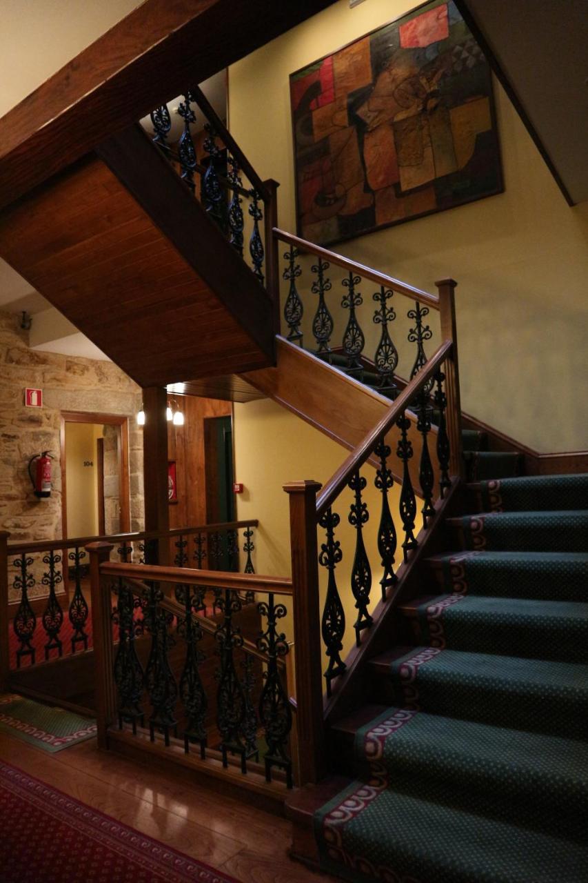 Hotel Virxe Da Cerca By Pousadas De Compostela Сантьяго-де-Компостела Экстерьер фото